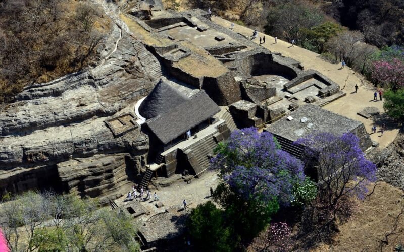 Malinalco: piedra, murales y mezcal desde CDMX